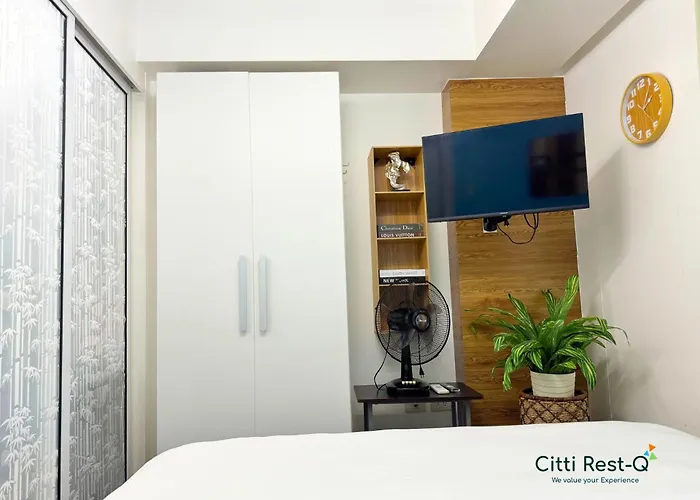 Value At Azure Near Airport Wifi & Netflix